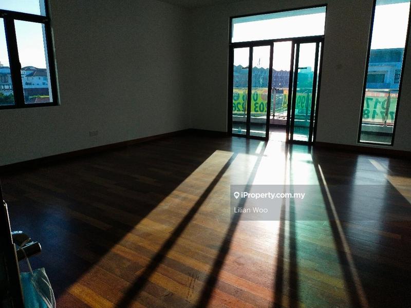 Bungalow House untuk Dijual di Bandar Sungai Long, Selangor oleh Lilian Woo - iProperty.com.my