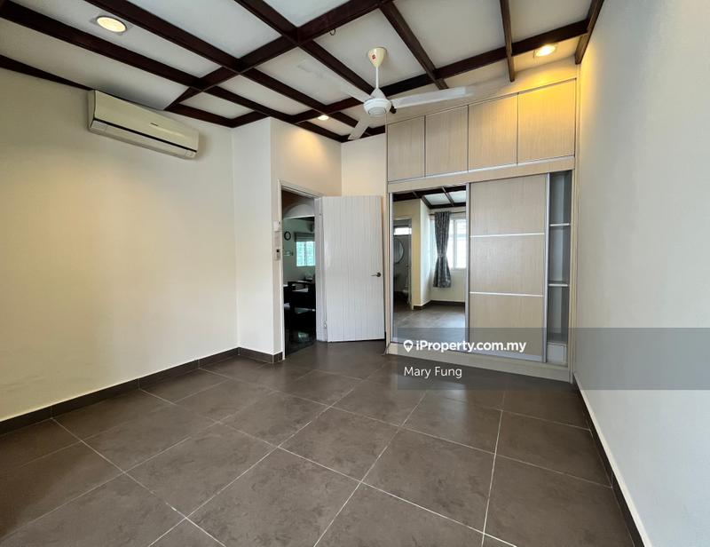 Bungalow House for Sale in Seksyen 4, Petaling Jaya by Mary Fung - iProperty.com.my