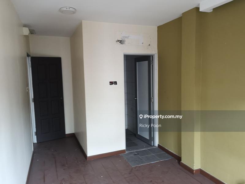 Shop / Office untuk Dijual di Jalan Pudu, KL City Centre oleh Ricky Poon - iProperty.com.my