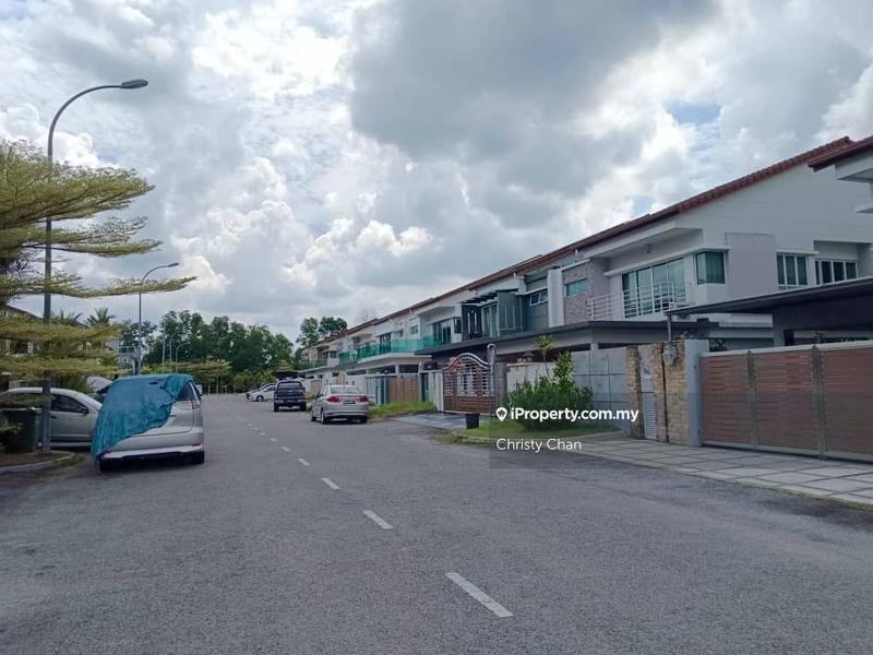 Semi-Detached House for Sale in Taman Equine, Seri Kembangan by Christy Chan - iProperty.com.my