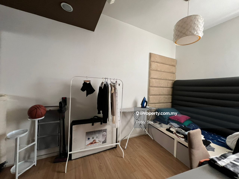 Service Residence for Sale in Verve Suites by Peter Sek - iProperty.com.my