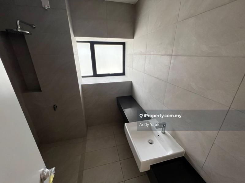 Rumah Berkembar untuk Dijual di Kota Emerald, Rawang oleh Andy Yap - iProperty.com.my