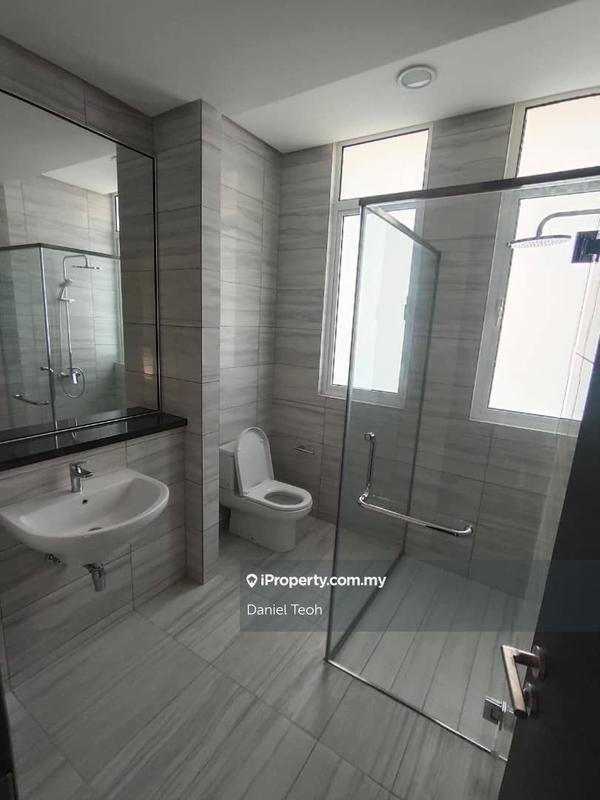 Rumah Berangkai 2.5 Tingkat untuk Dijual di Seafront Ariza Terrace E&O Tanjung Tokong Penang, Tanjung Tokong oleh Daniel Teoh - iProperty.com.my