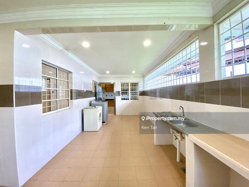 Rumah Berkembar untuk Dijual di Seksyen 9, Kota Damansara oleh Ken Tan - iProperty.com.my