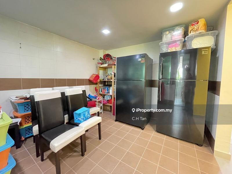 Rumah Teres 3-Tingkat untuk Dijual di New Green Park, Rawang oleh C.H Tan - iProperty.com.my