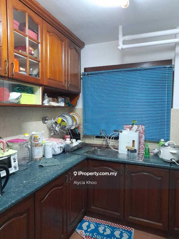 For Sale - Vantage Point (Menang Ria)