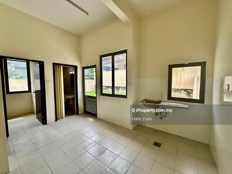 Bungalow House for Sale in Bandar Seri Putra, Bangi by Hafiz Zubir - iProperty.com.my