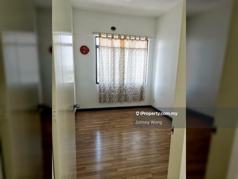 Service Residence for Sale in Damai Hillpark by Johnny Wong - iProperty.com.my