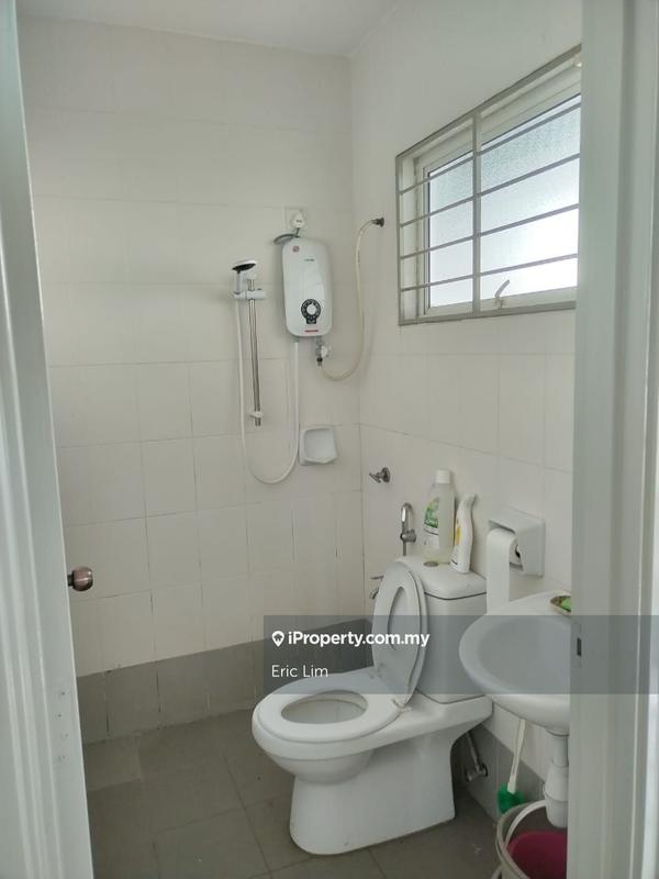 Rumah Bandar untuk Dijual di Chestwood Terrace 1, Bandar Utama, Kayu Ara oleh Eric Lim - iProperty.com.my