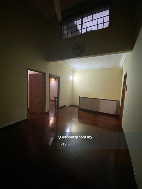 Rumah Teres 2-Tingkat untuk Dijual di Bukit Rahman Putra, Sungai Buloh oleh Vicky G. - iProperty.com.my