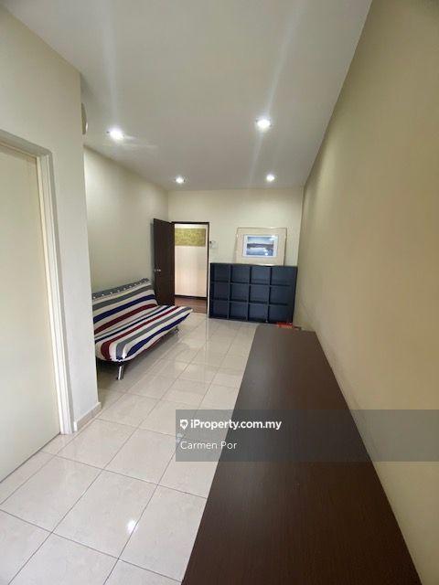 Condominium for Rent in Putra Marine Resort by Carmen Por - iProperty.com.my