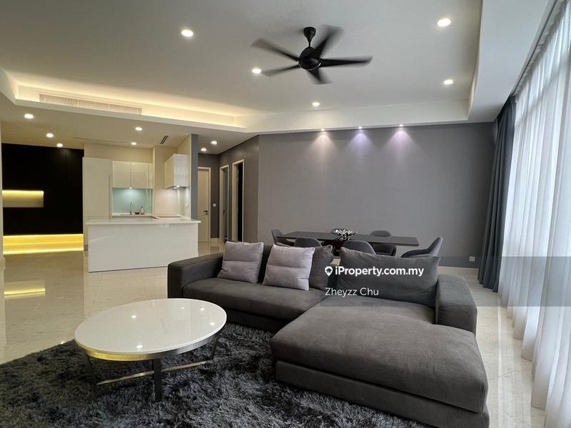 For Sale - Banyan Tree Signatures