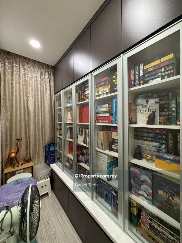 For Sale - Skyridge Garden