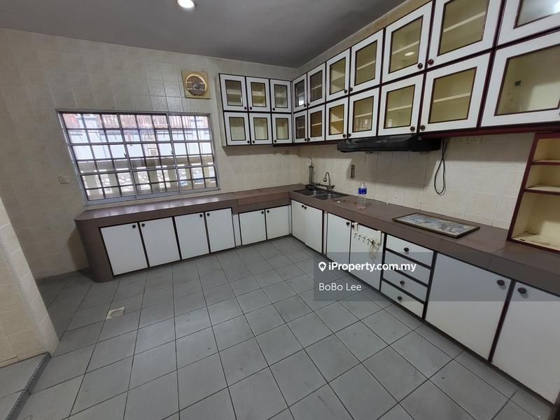 Semi-Detached House for Sale in Taman Overseas Union (Taman Oug), Jalan Klang Lama (Old Klang Road) by BoBo Lee - iProperty.com.my