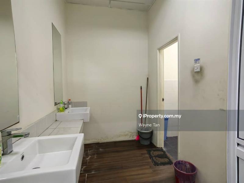 Kilang Berkembar untuk Dijual di Petaling Jaya, Selangor oleh Wayne Tan - iProperty.com.my
