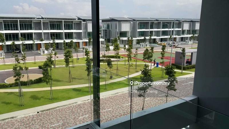 Rumah Teres 3-Tingkat untuk Dijual di Jalan Barat @ D'Island Residence, Puchong, Puchong oleh Chester Cheng - iProperty.com.my