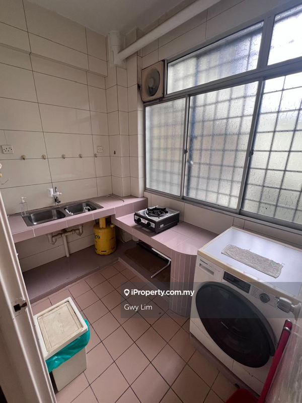 Pangsapuri untuk Dijual di Mas Kipark Damansara oleh Gwy Lim - iProperty.com.my