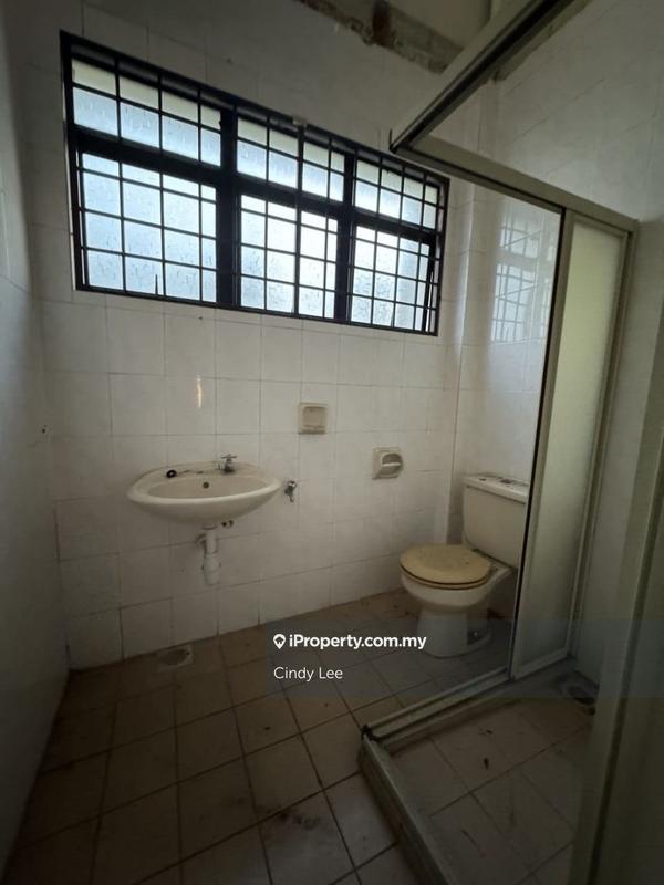 Rumah Teres 2-Tingkat untuk Dijual di Taman Overseas Union (Taman Oug), Jalan Klang Lama (Old Klang Road) oleh Cindy Lee - iProperty.com.my