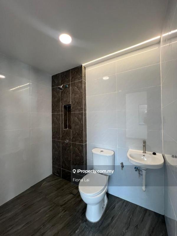 Bungalow House for Sale in Taman Kebun Teh, Johor Bahru by Fiona Lai - iProperty.com.my