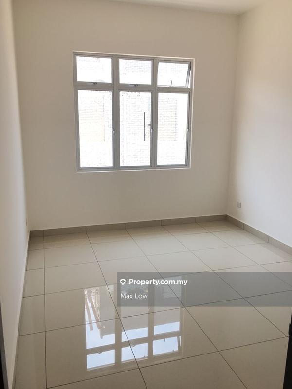 Rumah Berangkai 2 Tingkat untuk Dijual di Suria Warisan, Kota Warisan, KLIA, Sepang, Sepang oleh Max Low - iProperty.com.my