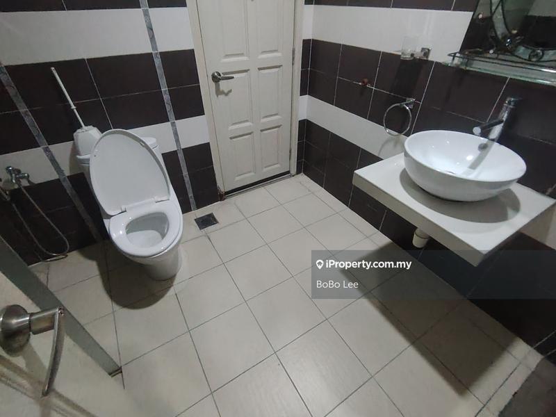 Rumah Berkembar untuk Dijual di Taman Overseas Union (Taman Oug), Jalan Klang Lama (Old Klang Road) oleh BoBo Lee - iProperty.com.my