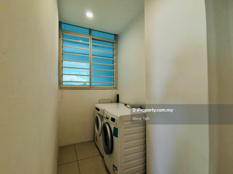 Condominium for Sale in 10 Island Resort by Alice Teh - iProperty.com.my