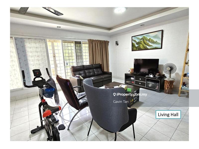 For Sale - Greenlane Park