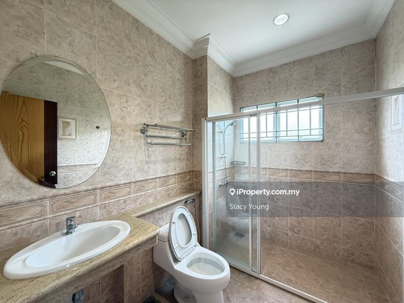 Bungalow House for Sale in Country Heights, Kajang by Stacy Young - iProperty.com.my