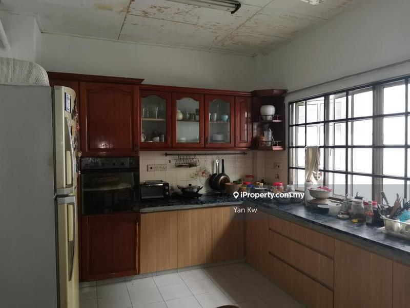 Rumah Berkembar untuk Dijual di Seksyen 5, Petaling Jaya oleh Yan Kw - iProperty.com.my