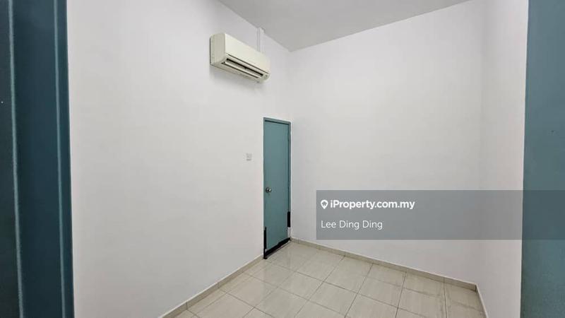 Hotel / Resort untuk Dijual di Taman Pelangi, Johor Bahru oleh Lee Ding Ding - iProperty.com.my