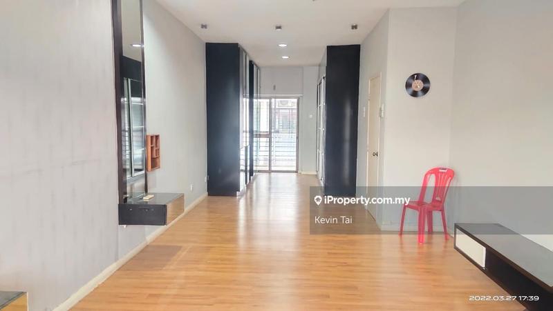 3-storey Terraced House for Sale in Meadow Lakefields, Sg Besi, Sungai Besi by Kevin Tai - iProperty.com.my