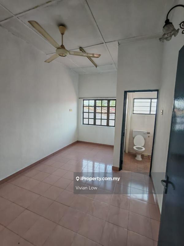 2-storey Terraced House for Sale in Taman Aman, Banting by Vivian Low - iProperty.com.my