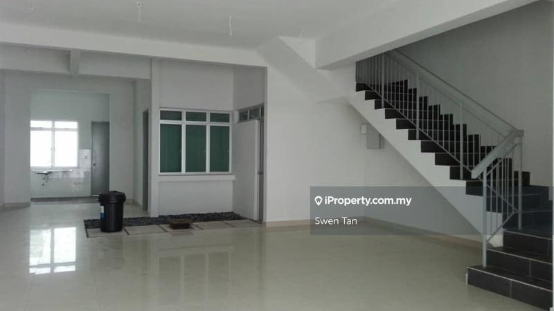 Terraced House for Sale in qi6mk, Telok Panglima Garang by Swen Tan - iProperty.com.my