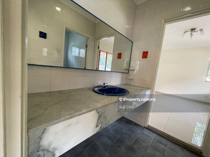Bungalow House untuk Dijual di Taman Overseas Union (Taman Oug), Jalan Klang Lama (Old Klang Road) oleh Suli Chin - iProperty.com.my