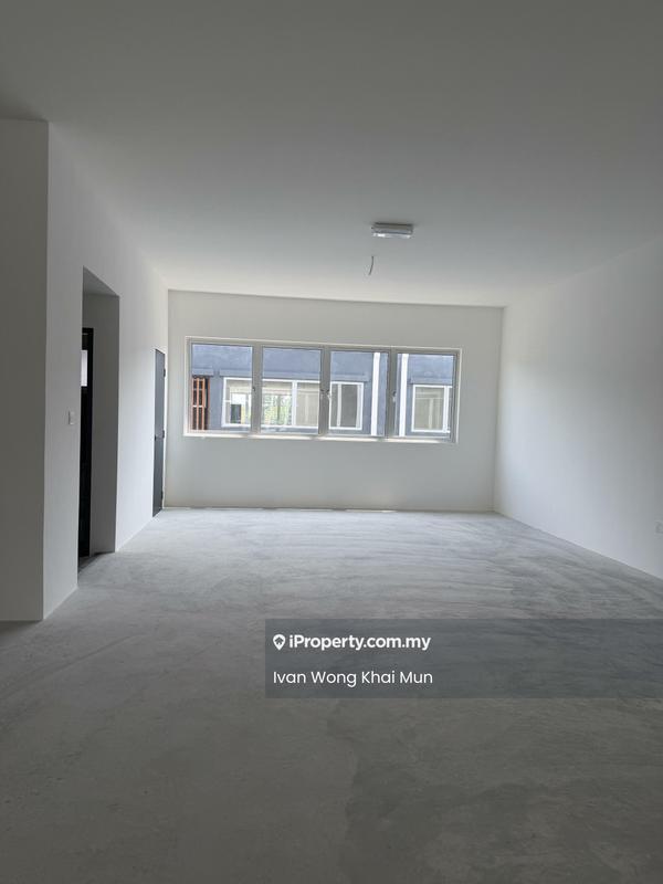 For Sale - bandar serenai Corak, kota warisan , arena x change warisan putri sepang