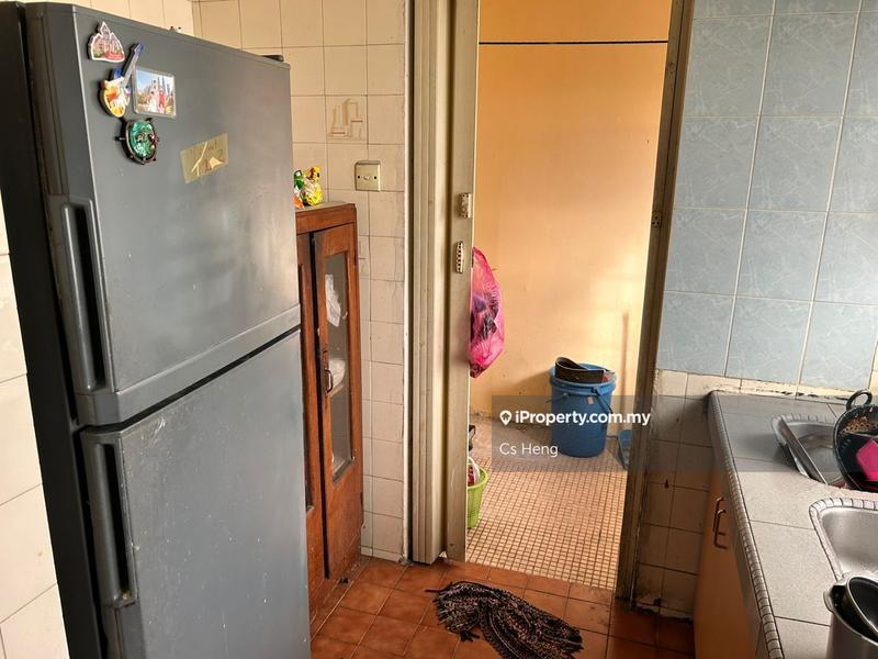 Apartment for Sale in Palm Court Apartment by Cs Heng - iProperty.com.my