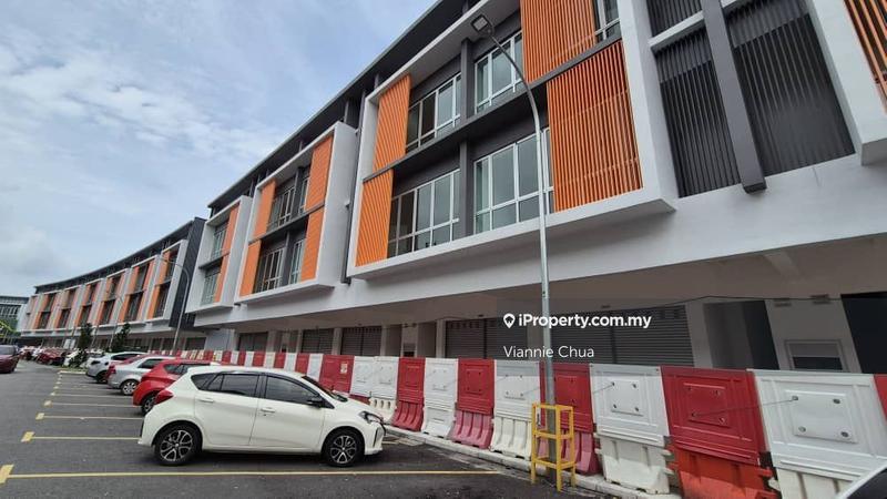Shop for Rent in Bandar Tasik Puteri, Rawang by Viannie Chua - iProperty.com.my