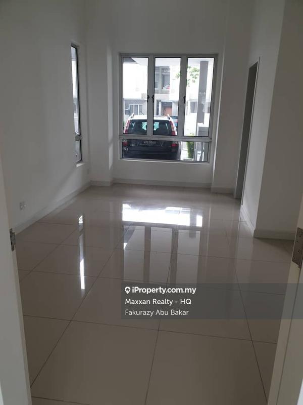 Townhouse for Sale in Ridgefield Residence, Kajang by Fakurazy Abu Bakar - iProperty.com.my