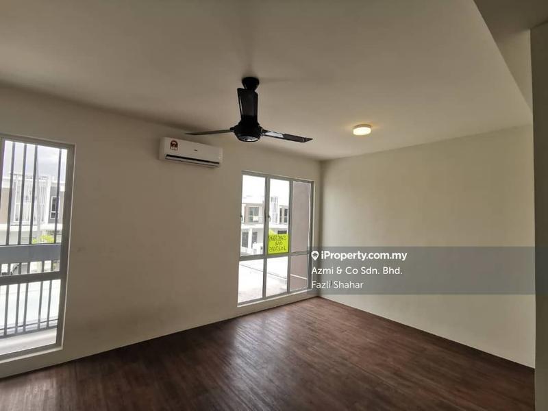 Rumah Berangkai 2 Tingkat untuk Dijual di Cybersouth, Casa View, Casa Green, Casa Woods, Cyberjaya oleh Fazli Shahar - iProperty.com.my