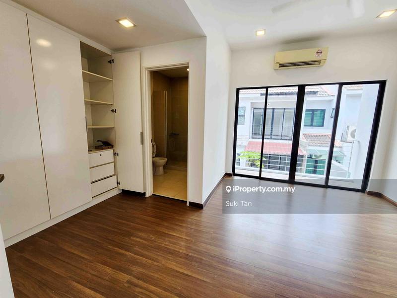 Rumah Berangkai 3 Tingkat untuk Dijual di Lake Fields, Sungai Besi oleh Suki Tan - iProperty.com.my