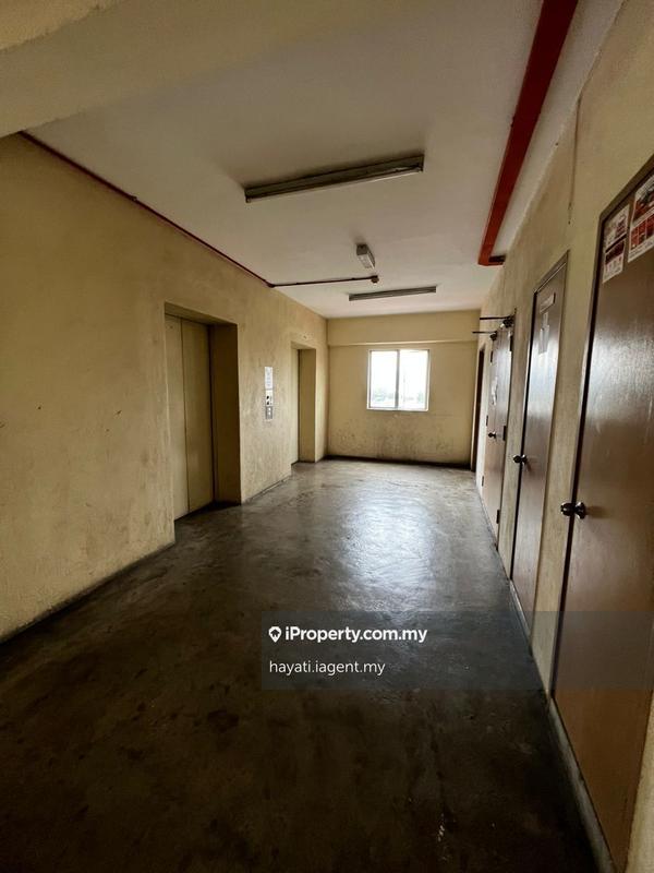 Condominium for Sale in Pangsapuri Saujana Gombak by hayati.iagent.my - iProperty.com.my