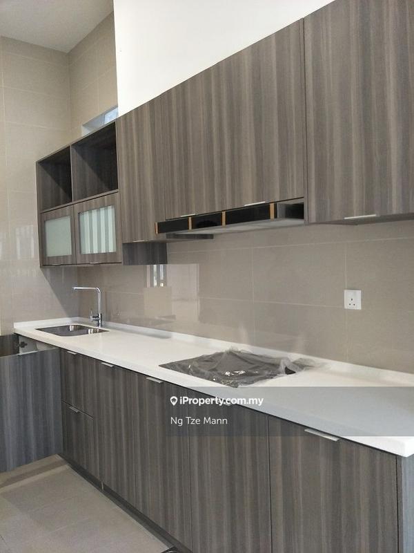 Bungalow House untuk Dijual di Lakefront Villa, Cyberjaya oleh Ng Tze Mann - iProperty.com.my