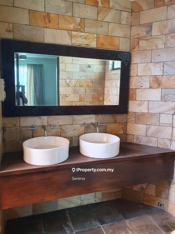 Rumah Berkembar untuk Dijual di Country Heights, Kajang oleh Serena - iProperty.com.my
