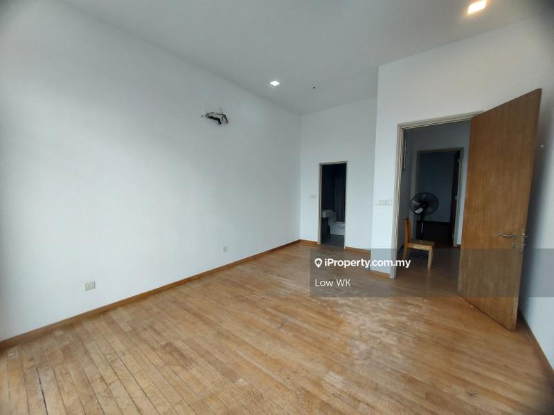 4.5-storey Terraced House for Sale in Happy Garden, Kuchai Lama by Low WK - iProperty.com.my