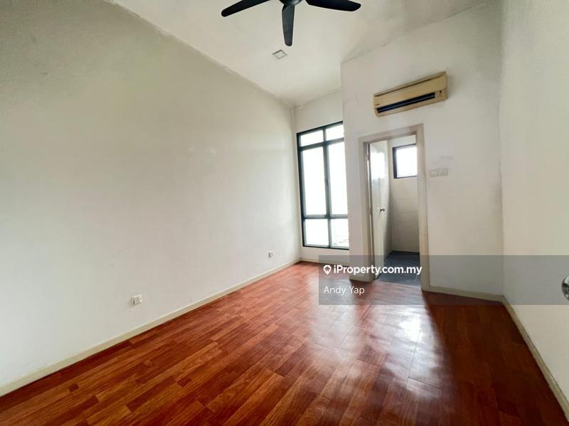 2-storey Terraced House for Sale in Lake Club, Rawang, Rawang by Andy Yap - iProperty.com.my