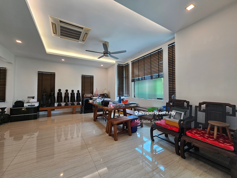 Rumah Berkembar untuk Dijual di Batu 9, Cheras oleh Michelle Siow - iProperty.com.my
