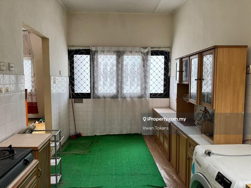 Rumah Berkembar untuk Dijual di Taman Desa Seroja, Kajang oleh Irwan Tokans - iProperty.com.my