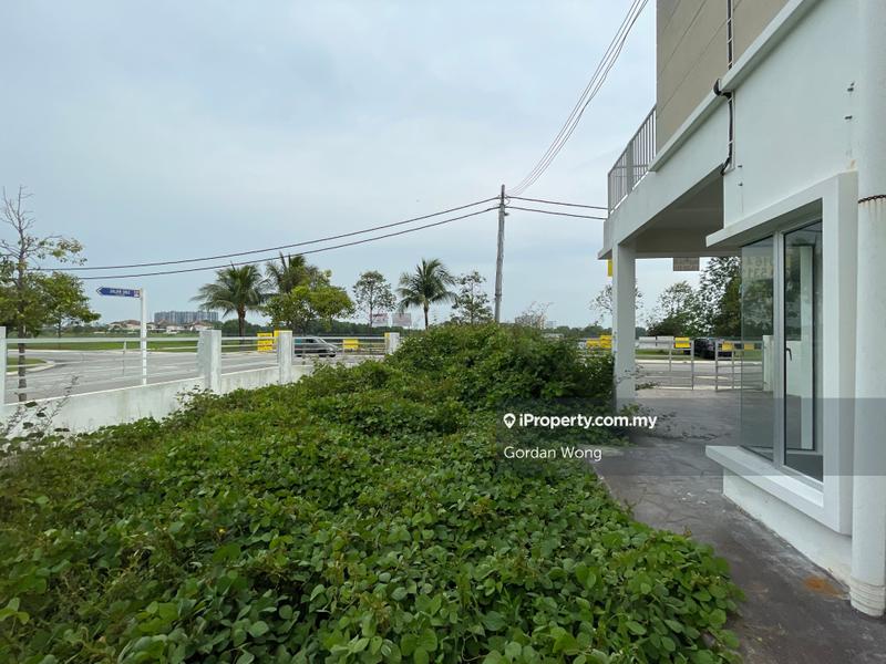 Rumah Berkembar untuk Dijual di Taman Desiran Bayu, Puchong oleh Gordan Wong - iProperty.com.my