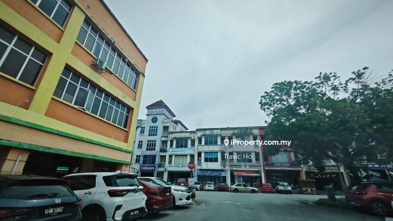 For Rent - 3Storey Shop Main Road , Bandar Seri Putra , Bangi , Selangor