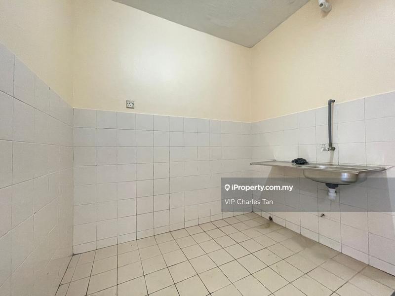 Rumah Pangsa untuk Dijual di Bandar Bukit Tinggi 2 oleh Charles TQL - iProperty.com.my